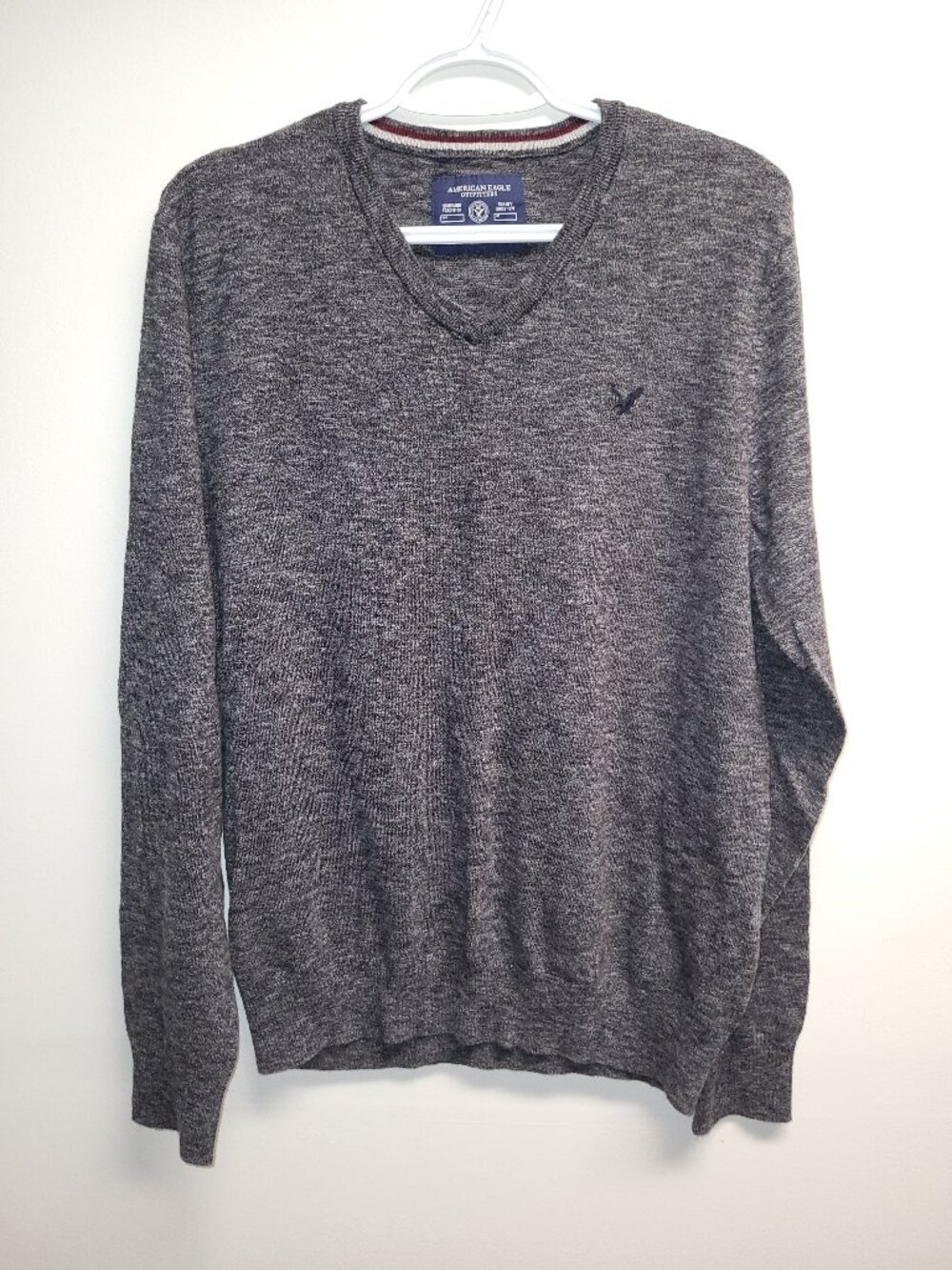 American Eagle Athletic Fit V-Neck T-Shirt Men's Medium Gray Heather
